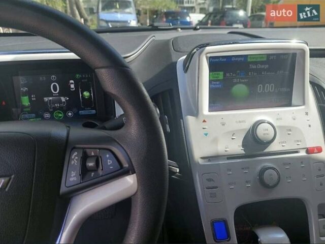 Білий Шевроле Вольт, об'ємом двигуна 1.4 л та пробігом 235 тис. км за 8300 $, фото 3 на Automoto.ua