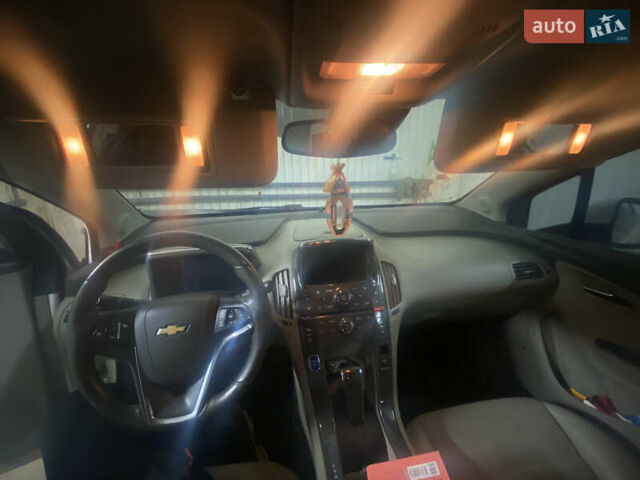 Белый Шевроле Вольт, объемом двигателя 1.4 л и пробегом 250 тыс. км за 10500 $, фото 14 на Automoto.ua