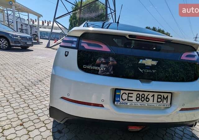 Білий Шевроле Вольт, об'ємом двигуна 1.4 л та пробігом 206 тис. км за 11900 $, фото 4 на Automoto.ua