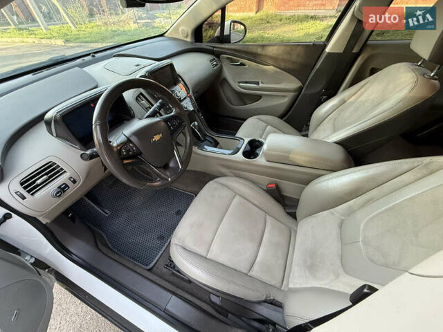 Білий Шевроле Вольт, об'ємом двигуна 1.4 л та пробігом 103 тис. км за 12300 $, фото 14 на Automoto.ua