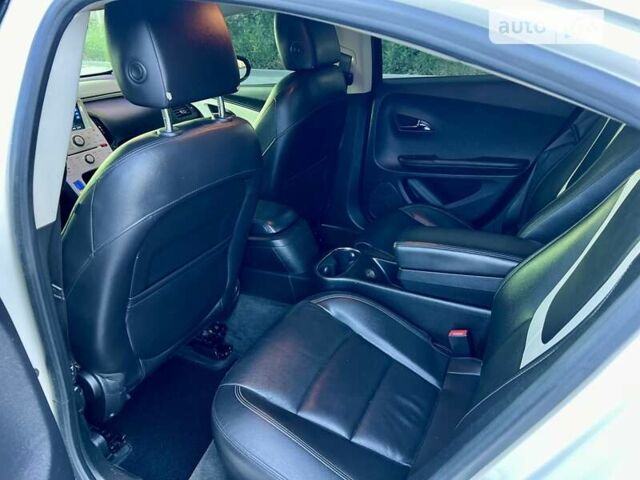 Белый Шевроле Вольт, объемом двигателя 1.4 л и пробегом 161 тыс. км за 8800 $, фото 35 на Automoto.ua