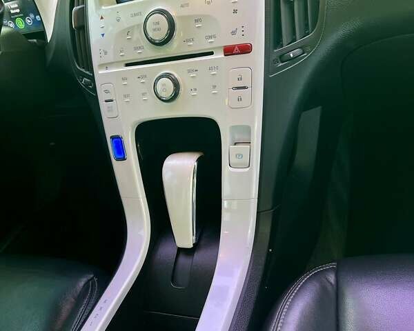 Белый Шевроле Вольт, объемом двигателя 1.4 л и пробегом 161 тыс. км за 8800 $, фото 37 на Automoto.ua