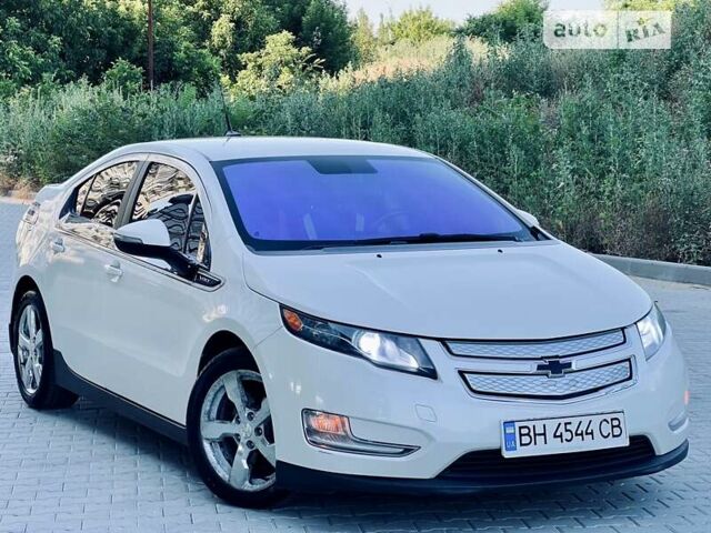 Белый Шевроле Вольт, объемом двигателя 1.4 л и пробегом 161 тыс. км за 8800 $, фото 6 на Automoto.ua