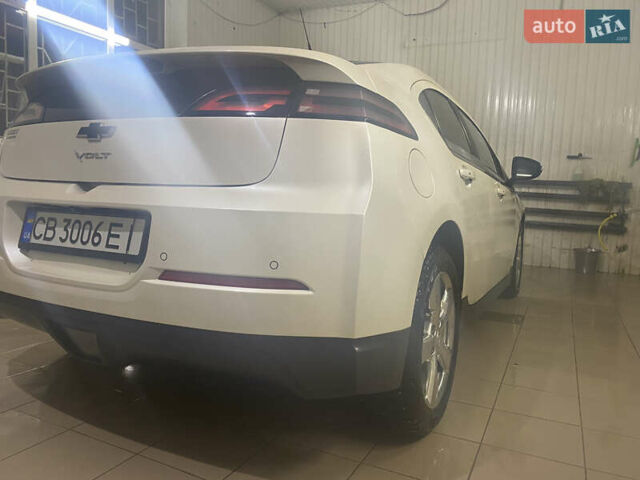 Белый Шевроле Вольт, объемом двигателя 1.4 л и пробегом 250 тыс. км за 10500 $, фото 22 на Automoto.ua