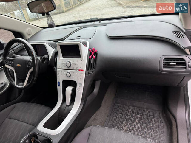 Белый Шевроле Вольт, объемом двигателя 1.4 л и пробегом 223 тыс. км за 7800 $, фото 12 на Automoto.ua
