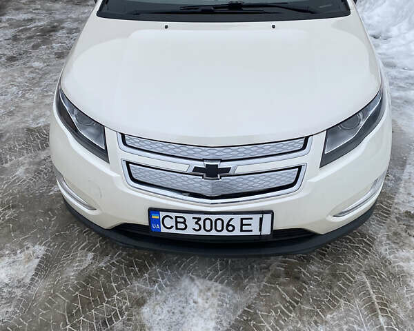 Белый Шевроле Вольт, объемом двигателя 1.4 л и пробегом 250 тыс. км за 10500 $, фото 9 на Automoto.ua