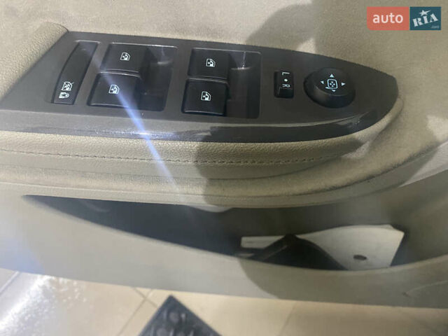 Белый Шевроле Вольт, объемом двигателя 1.4 л и пробегом 250 тыс. км за 10500 $, фото 19 на Automoto.ua