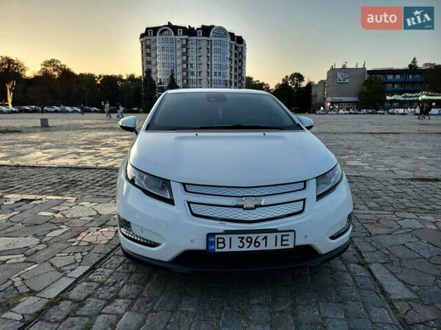 Белый Шевроле Вольт, объемом двигателя 1.4 л и пробегом 242 тыс. км за 9600 $, фото 27 на Automoto.ua