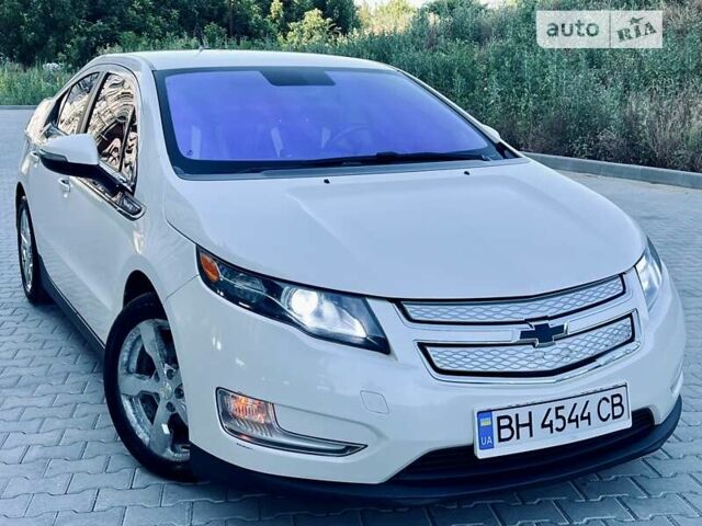 Белый Шевроле Вольт, объемом двигателя 1.4 л и пробегом 161 тыс. км за 8800 $, фото 8 на Automoto.ua