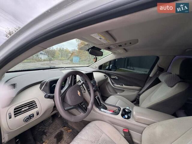 Шевроле Вольт 2013 в Умани на Automoto.ua Белый Шевроле Вольт, объемом двигателя 1.4 л и пробегом 163 тыс. км за 8700 $, фото 3 на Automoto.ua