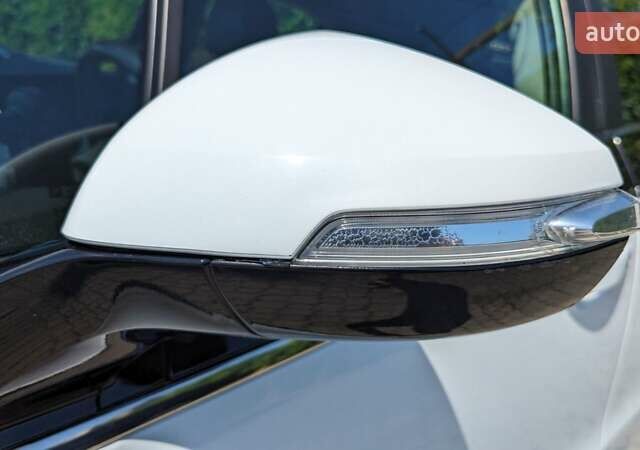 Білий Шевроле Вольт, об'ємом двигуна 1.4 л та пробігом 206 тис. км за 11900 $, фото 14 на Automoto.ua