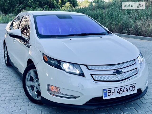 Білий Шевроле Вольт, об'ємом двигуна 1.4 л та пробігом 161 тис. км за 8800 $, фото 7 на Automoto.ua
