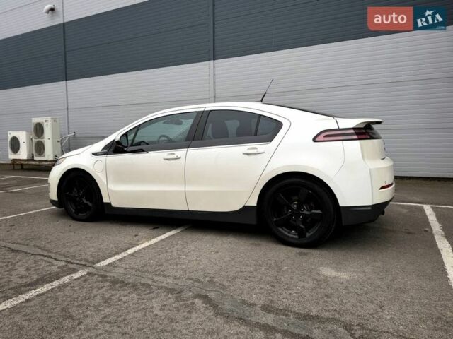 Белый Шевроле Вольт, объемом двигателя 0 л и пробегом 265 тыс. км за 9300 $, фото 5 на Automoto.ua