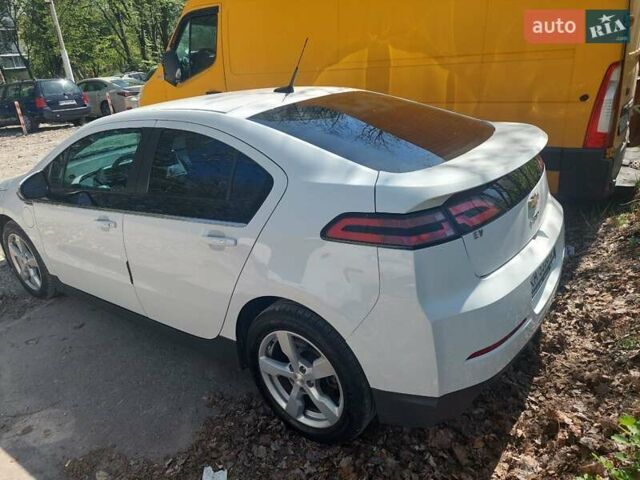 Білий Шевроле Вольт, об'ємом двигуна 1.4 л та пробігом 235 тис. км за 8300 $, фото 1 на Automoto.ua