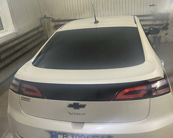 Белый Шевроле Вольт, объемом двигателя 1.4 л и пробегом 250 тыс. км за 10500 $, фото 25 на Automoto.ua