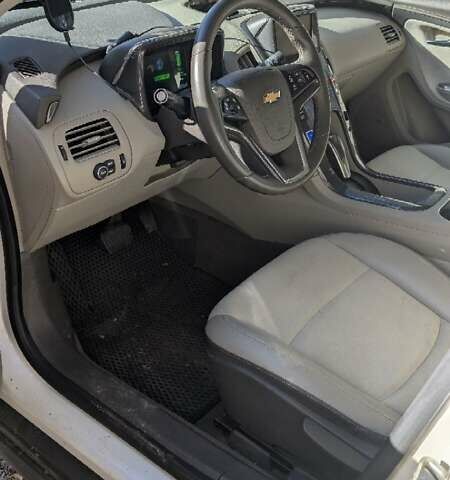 Білий Шевроле Вольт, об'ємом двигуна 1.4 л та пробігом 232 тис. км за 14000 $, фото 8 на Automoto.ua