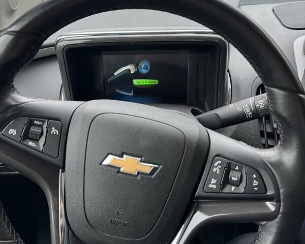 Шевроле Вольт 2014 в Черкассах на Automoto.ua Белый Шевроле Вольт, объемом двигателя 1.4 л и пробегом 130 тыс. км за 10300 $, фото 11 на Automoto.ua