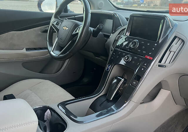 Белый Шевроле Вольт, объемом двигателя 1.4 л и пробегом 177 тыс. км за 8300 $, фото 27 на Automoto.ua