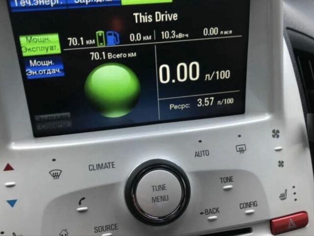 Белый Шевроле Вольт, объемом двигателя 1.4 л и пробегом 180 тыс. км за 11500 $, фото 5 на Automoto.ua