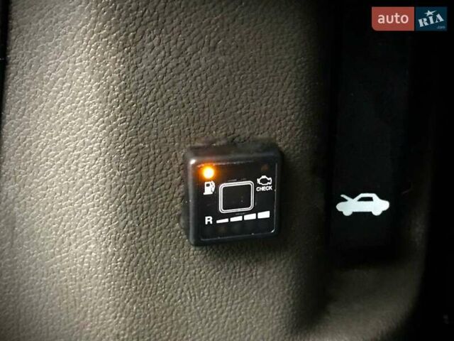 Белый Шевроле Вольт, объемом двигателя 1.4 л и пробегом 181 тыс. км за 11399 $, фото 13 на Automoto.ua