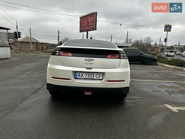 Білий Шевроле Вольт, об'ємом двигуна 1.4 л та пробігом 158 тис. км за 13800 $, фото 4 на Automoto.ua