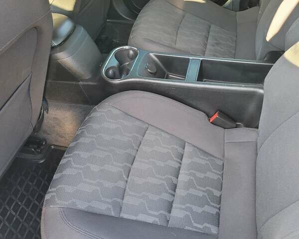 Белый Шевроле Вольт, объемом двигателя 1.4 л и пробегом 172 тыс. км за 10600 $, фото 16 на Automoto.ua