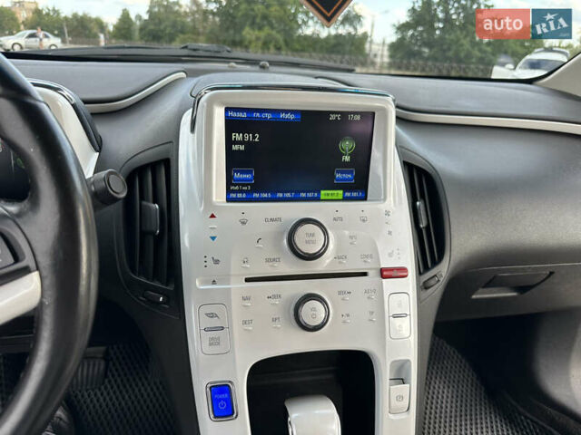 Белый Шевроле Вольт, объемом двигателя 1.4 л и пробегом 175 тыс. км за 11200 $, фото 8 на Automoto.ua