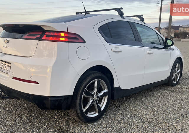 Белый Шевроле Вольт, объемом двигателя 1.4 л и пробегом 177 тыс. км за 8300 $, фото 7 на Automoto.ua