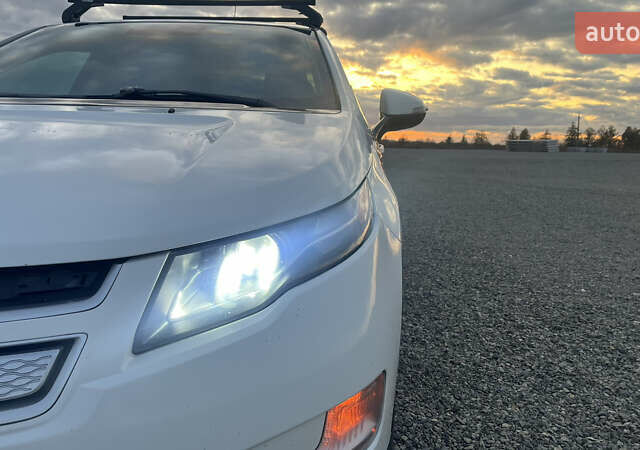 Белый Шевроле Вольт, объемом двигателя 1.4 л и пробегом 177 тыс. км за 8300 $, фото 11 на Automoto.ua