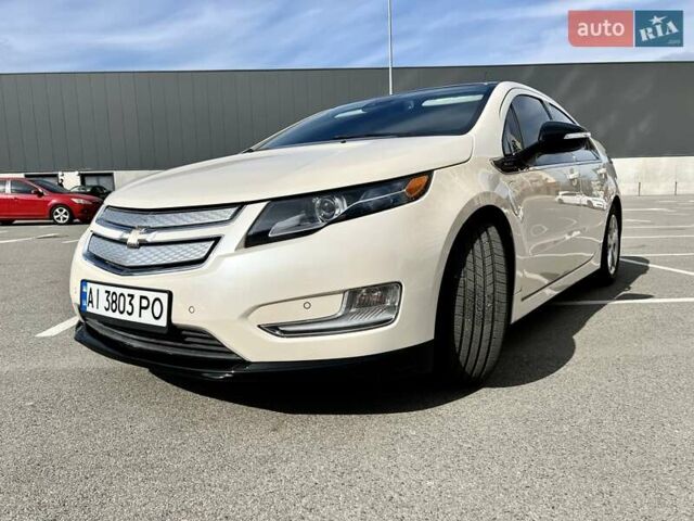 Белый Шевроле Вольт, объемом двигателя 1.4 л и пробегом 120 тыс. км за 13499 $, фото 2 на Automoto.ua