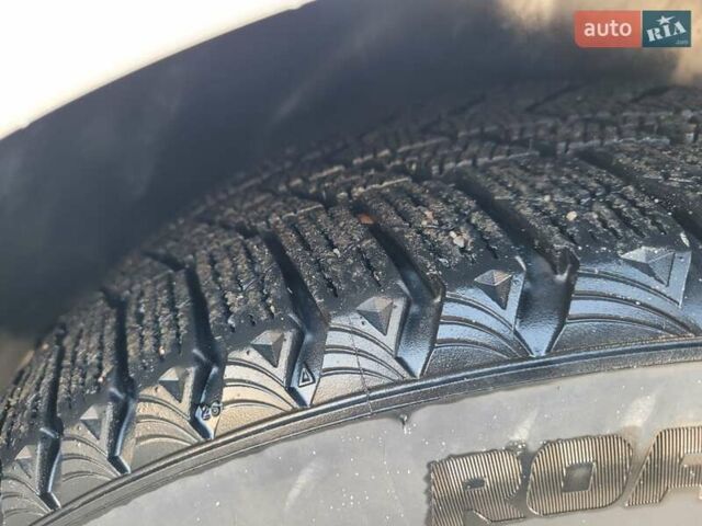 Белый Шевроле Вольт, объемом двигателя 1.4 л и пробегом 172 тыс. км за 10600 $, фото 14 на Automoto.ua