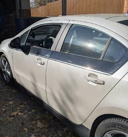 Білий Шевроле Вольт, об'ємом двигуна 1.4 л та пробігом 232 тис. км за 14000 $, фото 3 на Automoto.ua