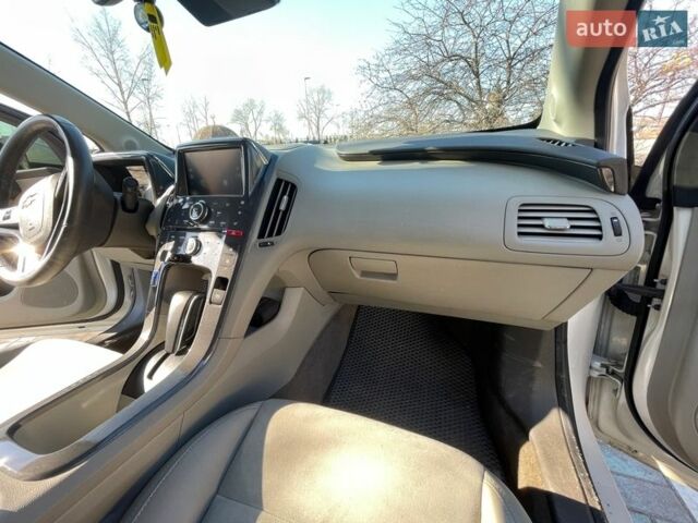 Белый Шевроле Вольт, объемом двигателя 1.4 л и пробегом 92 тыс. км за 12500 $, фото 36 на Automoto.ua