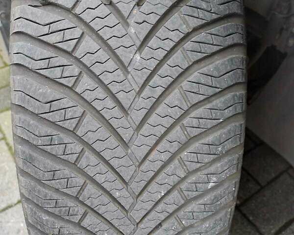 Белый Шевроле Вольт, объемом двигателя 1.4 л и пробегом 178 тыс. км за 9000 $, фото 11 на Automoto.ua