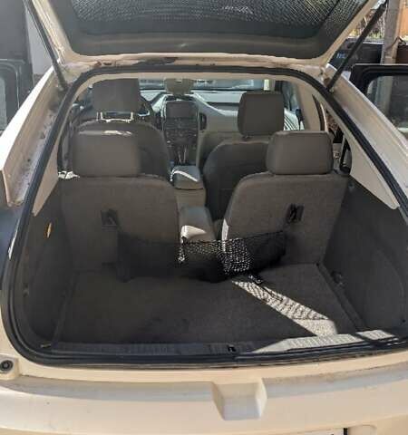 Білий Шевроле Вольт, об'ємом двигуна 1.4 л та пробігом 232 тис. км за 14000 $, фото 7 на Automoto.ua