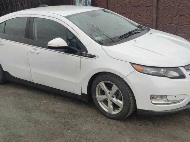 Белый Шевроле Вольт, объемом двигателя 1.4 л и пробегом 205 тыс. км за 7000 $, фото 5 на Automoto.ua