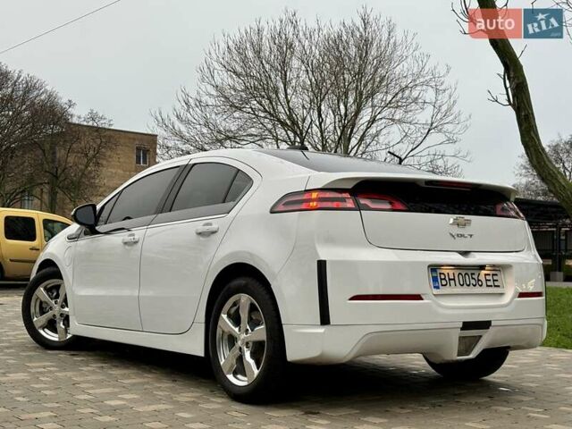 Белый Шевроле Вольт, объемом двигателя 1.4 л и пробегом 85 тыс. км за 9999 $, фото 2 на Automoto.ua