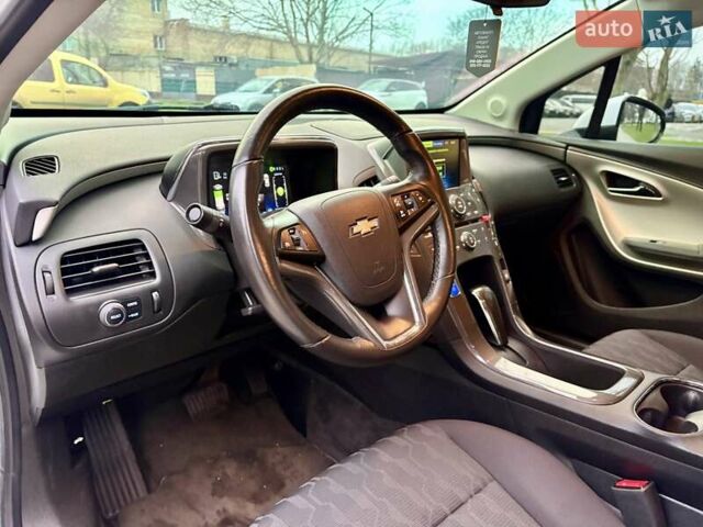 Белый Шевроле Вольт, объемом двигателя 1.4 л и пробегом 85 тыс. км за 9999 $, фото 38 на Automoto.ua