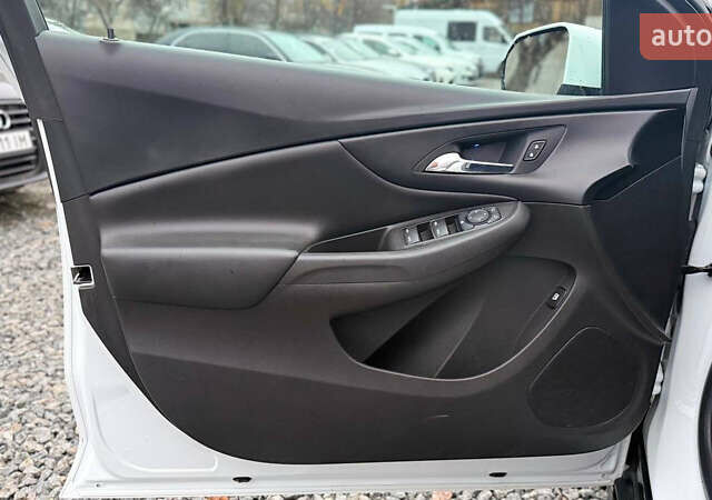 Білий Шевроле Вольт, об'ємом двигуна 1.49 л та пробігом 93 тис. км за 14900 $, фото 19 на Automoto.ua