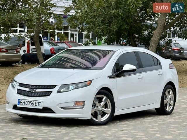 Белый Шевроле Вольт, объемом двигателя 1.4 л и пробегом 85 тыс. км за 9999 $, фото 11 на Automoto.ua