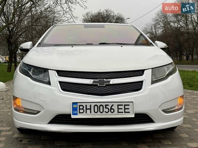 Белый Шевроле Вольт, объемом двигателя 1.4 л и пробегом 85 тыс. км за 9999 $, фото 73 на Automoto.ua