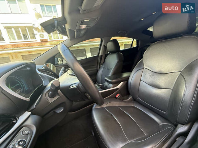 Белый Шевроле Вольт, объемом двигателя 1.49 л и пробегом 119 тыс. км за 13000 $, фото 7 на Automoto.ua