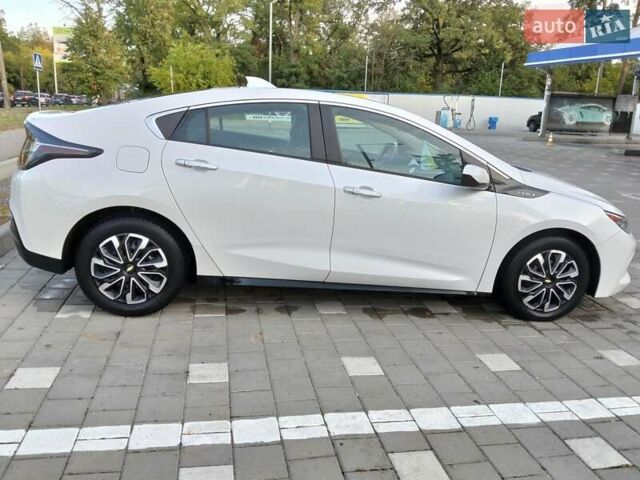 Белый Шевроле Вольт, объемом двигателя 1.5 л и пробегом 160 тыс. км за 14000 $, фото 7 на Automoto.ua