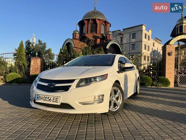 Белый Шевроле Вольт, объемом двигателя 1.4 л и пробегом 85 тыс. км за 9700 $, фото 4 на Automoto.ua