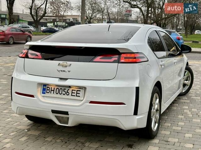 Белый Шевроле Вольт, объемом двигателя 1.4 л и пробегом 85 тыс. км за 9999 $, фото 10 на Automoto.ua
