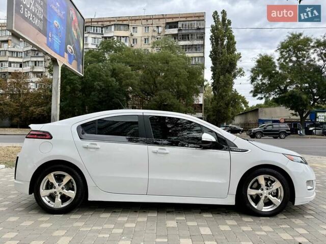 Белый Шевроле Вольт, объемом двигателя 1.4 л и пробегом 85 тыс. км за 9999 $, фото 7 на Automoto.ua