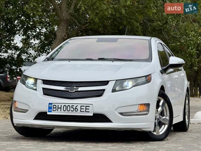 Белый Шевроле Вольт, объемом двигателя 1.4 л и пробегом 85 тыс. км за 9999 $, фото 8 на Automoto.ua