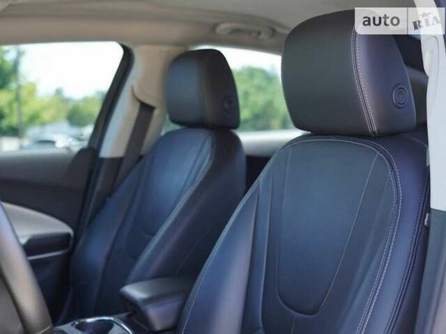 Білий Шевроле Вольт, об'ємом двигуна 0 л та пробігом 110 тис. км за 2500 $, фото 10 на Automoto.ua