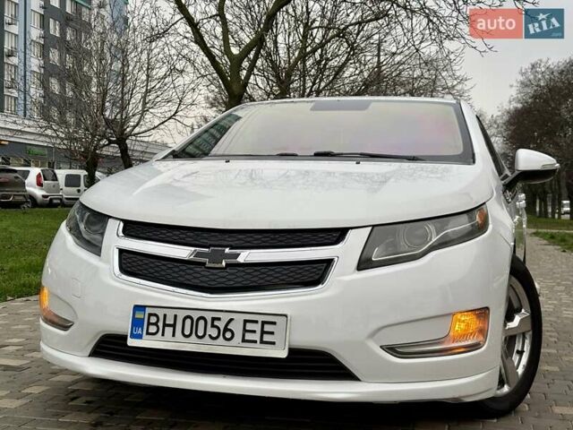 Белый Шевроле Вольт, объемом двигателя 1.4 л и пробегом 85 тыс. км за 9999 $, фото 18 на Automoto.ua