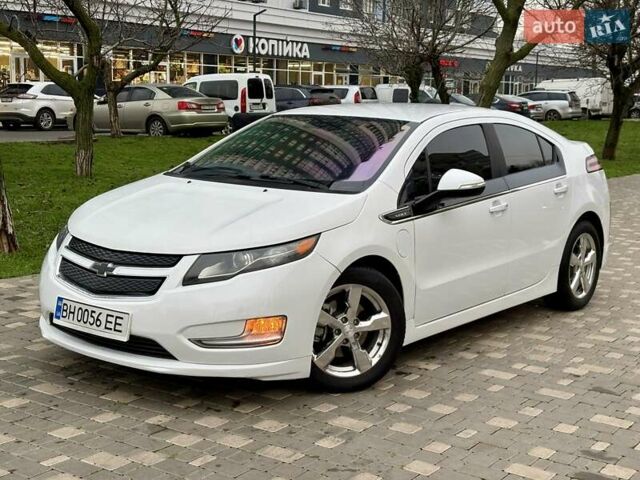 Белый Шевроле Вольт, объемом двигателя 1.4 л и пробегом 85 тыс. км за 9999 $, фото 12 на Automoto.ua